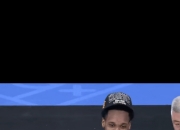 关于巴里-布朗带领球队获得CBA总冠军的信息