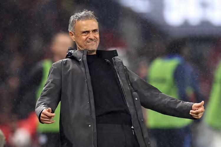 里尔击败对手,升至积分榜前列 里尔击败对手,升至积分榜前列