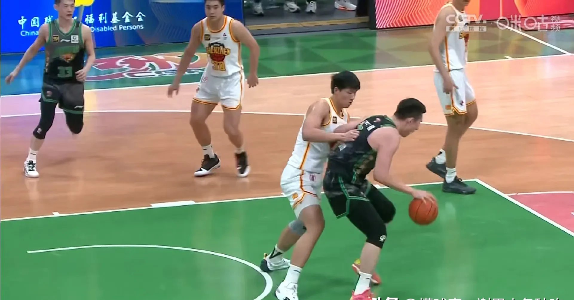 关于吉林男篮再度击败对手,展现强大实力的信息 关于吉林男篮再度击败对手,展现强大实力的信息