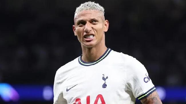 热刺中场受伤,排除缺阵可能性 热刺中场受伤,排除缺阵可能性