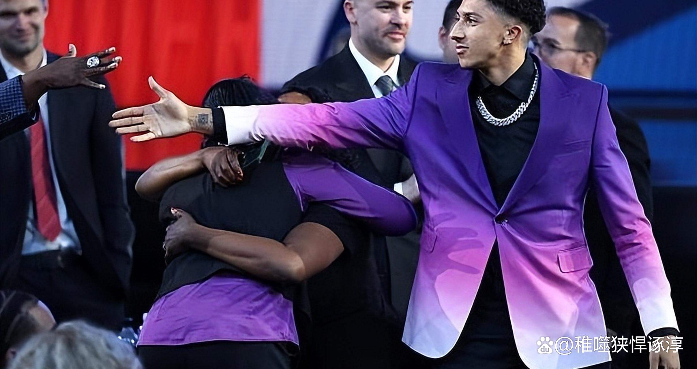 萨克拉门托国王球员自发组织集体训练,备战出击的简单介绍 萨克拉门托国王球员自发组织集体训练,备战出击的简单介绍