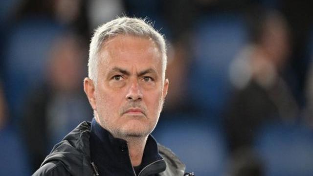 曼联客场惨败:穆里尼奥遭遇执教生涯最糟糕状态 曼联客场惨败:穆里尼奥遭遇执教生涯最糟糕状态