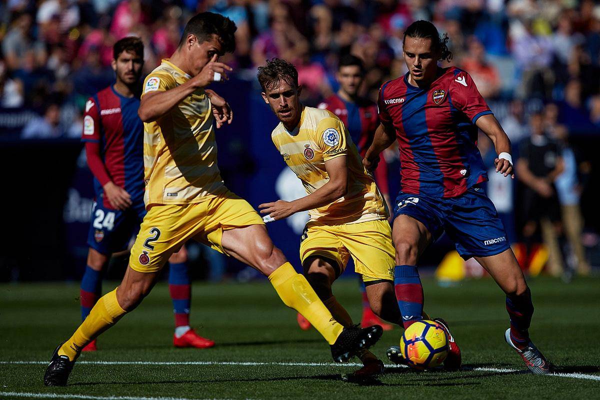 比利亚雷亚尔客场险胜,带着胜利归来的简单介绍 比利亚雷亚尔客场险胜,带着胜利归来的简单介绍