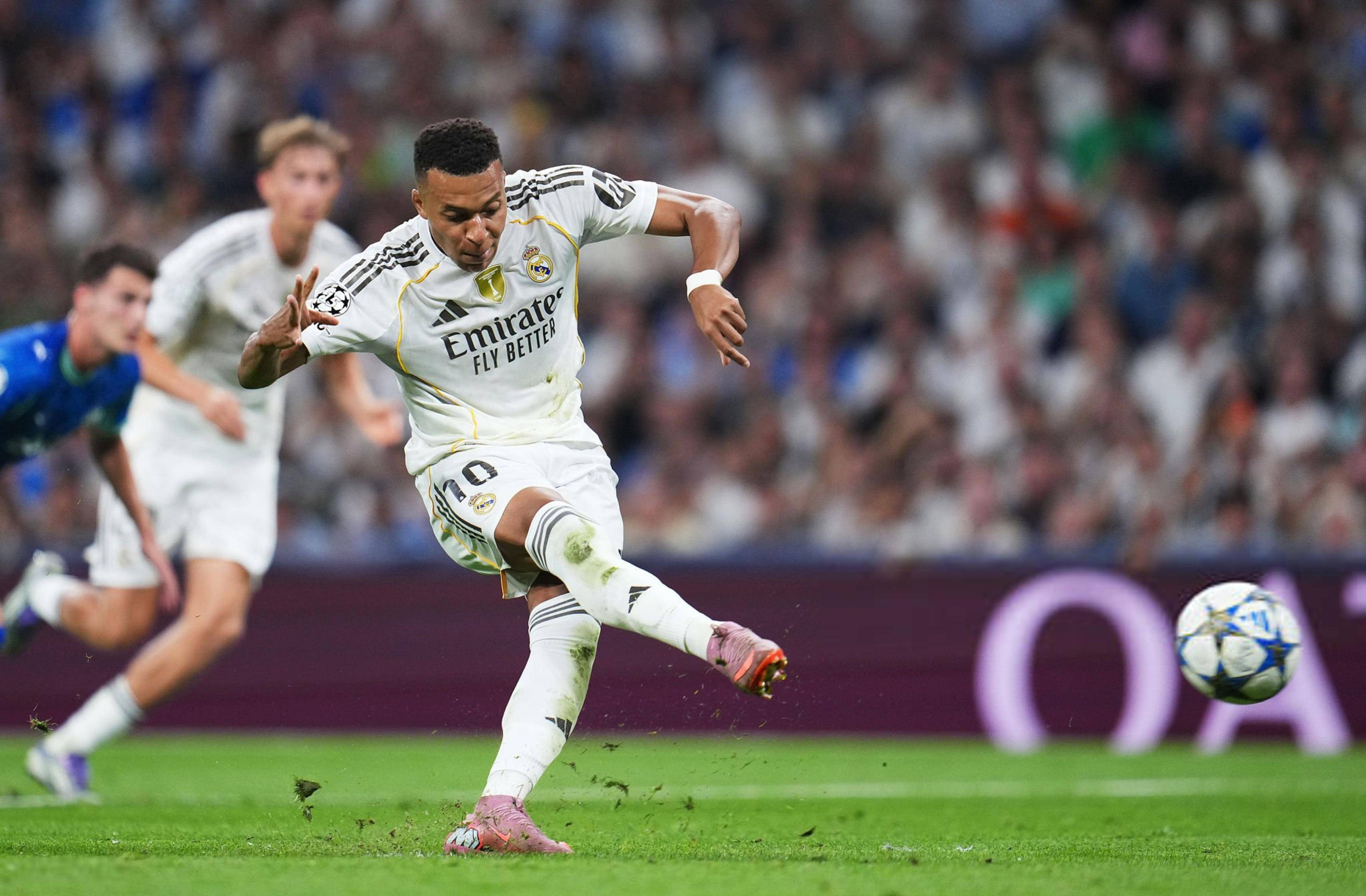 皇马主场告捷,梅开二度的贝尔助球队3-0轻取对手的简单介绍 皇马主场告捷,梅开二度的贝尔助球队3-0轻取对手的简单介绍