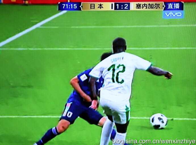 塞内加尔队员在比赛中尽展风采的简单介绍 塞内加尔队员在比赛中尽展风采的简单介绍