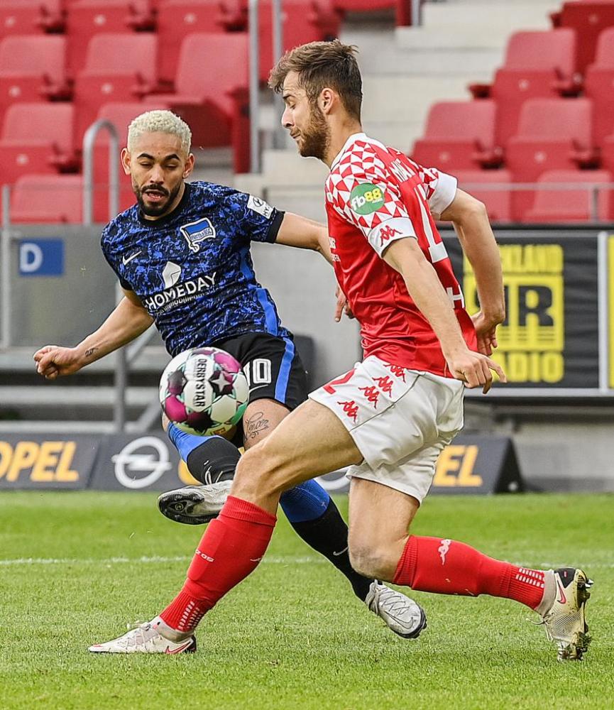 多特客战柏林赫塔夺胜，冲击德甲积分榜前四位置的简单介绍