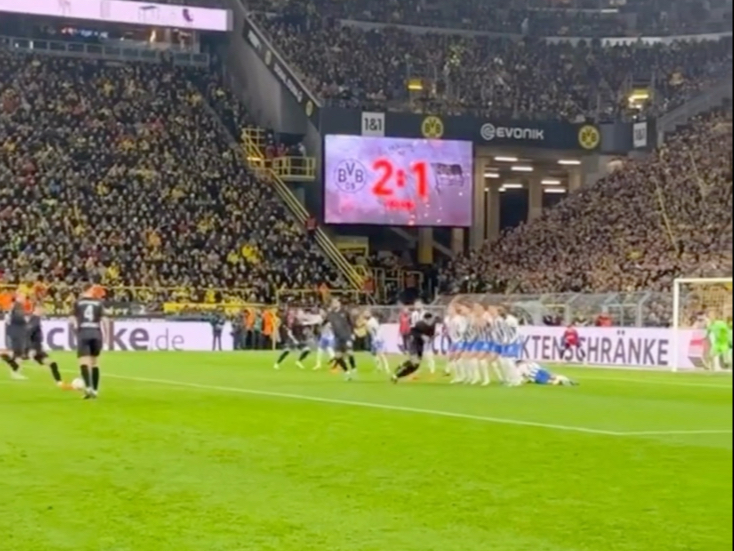 柏林赫塔主场大胜,取得三分 柏林赫塔主场大胜,取得三分