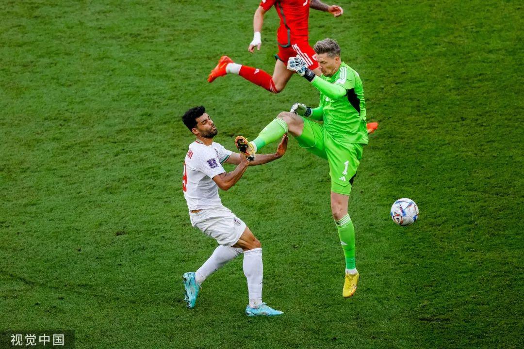 包含伊朗球队赢得胜利，积分榜上有所提升的词条