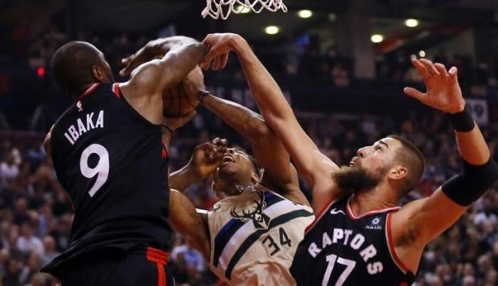 雄鹿再胜人，尤纳斯发挥关键作用的简单介绍